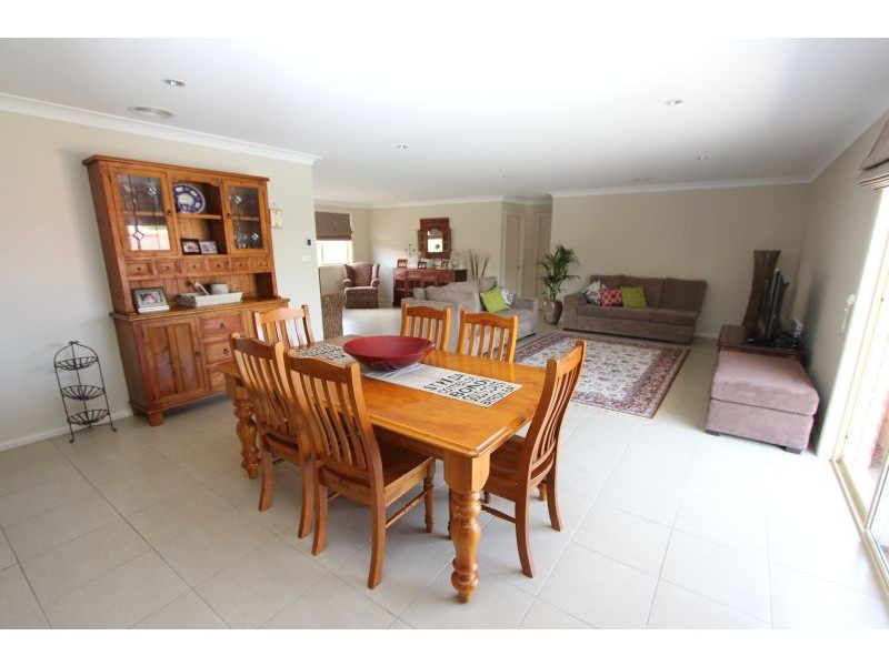 11 St Aubyn Road, Goulburn NSW 2580