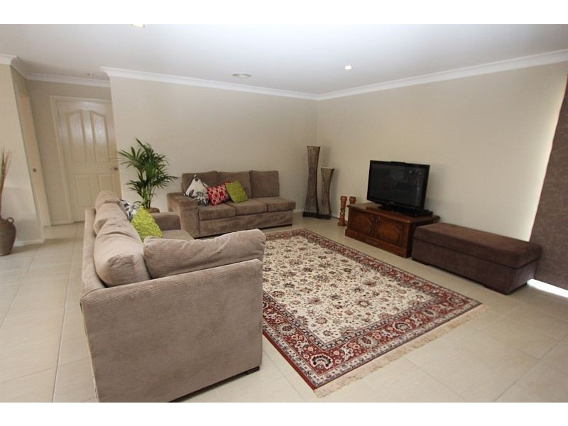 11 St Aubyn Road, Goulburn NSW 2580