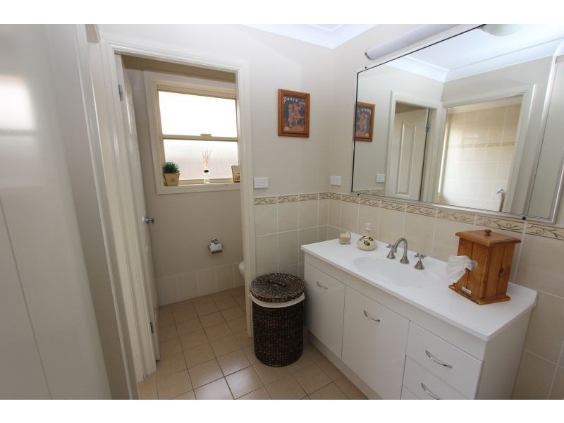 11 St Aubyn Road, Goulburn NSW 2580