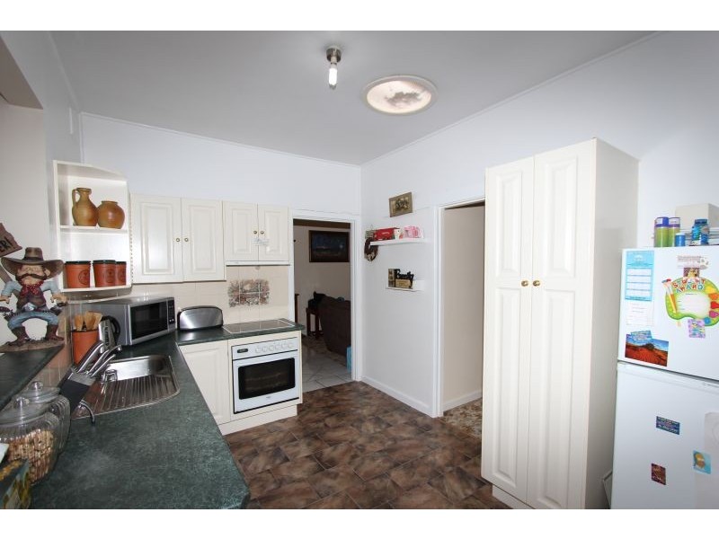 11 Ruby Street, Goulburn NSW 2580