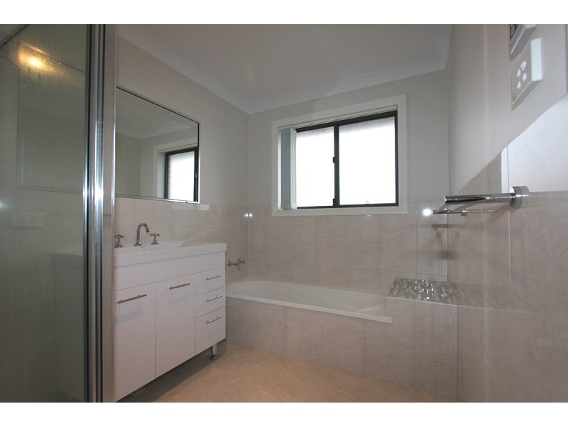 11 McGuire Drive, Goulburn NSW 2580