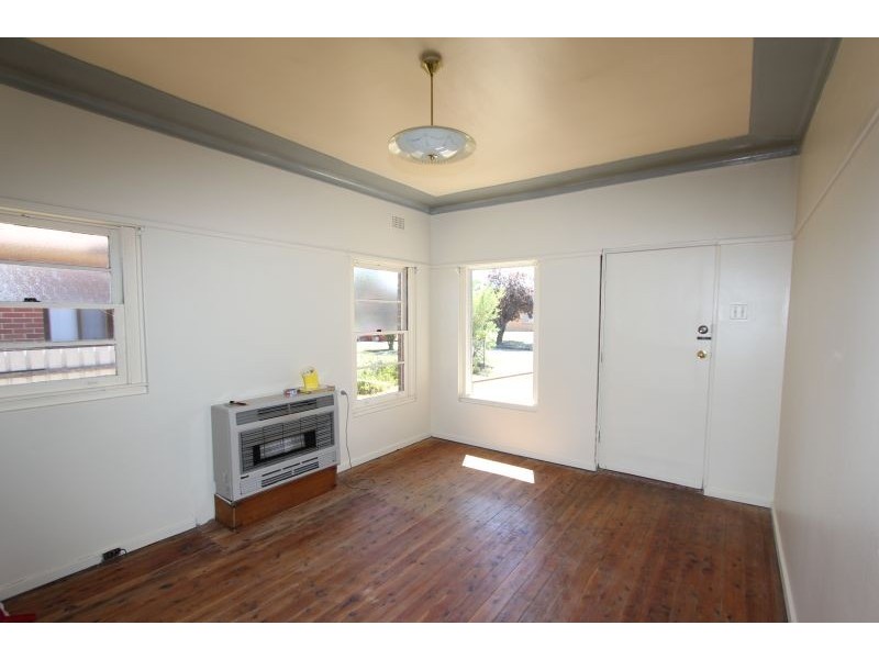 4 Wheatley Avenue, Goulburn NSW 2580