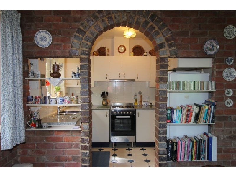 12 Victoria Parade, Goulburn NSW 2580