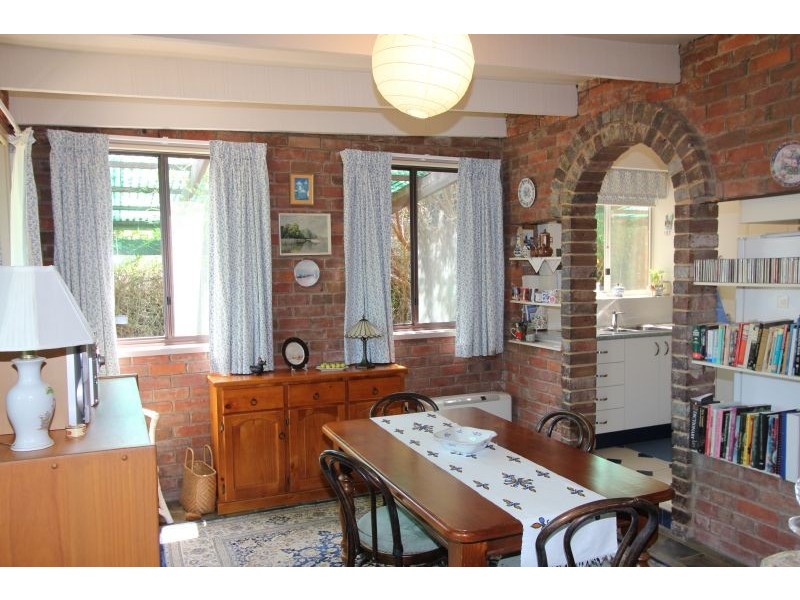 12 Victoria Parade, Goulburn NSW 2580