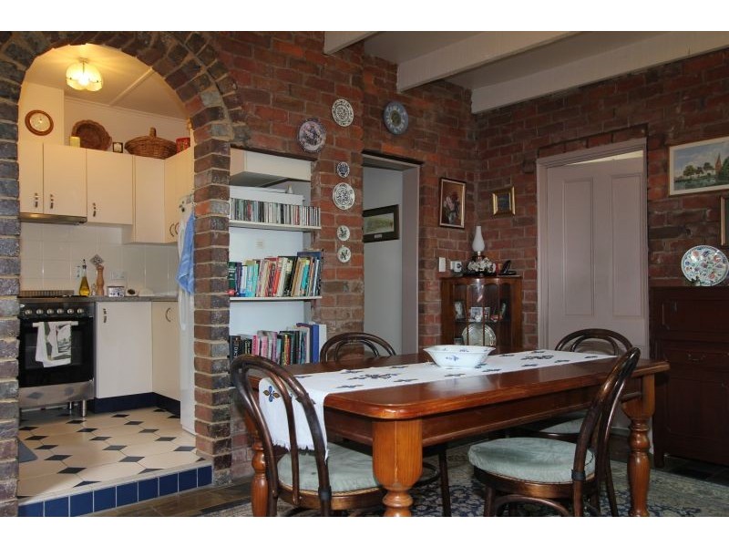 12 Victoria Parade, Goulburn NSW 2580