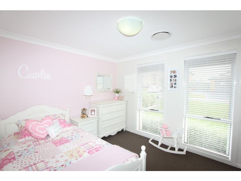 6 Hazelwood Place, Goulburn NSW 2580