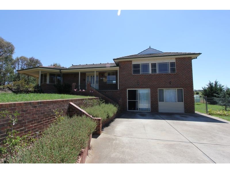 16 Run O Waters Drive, Goulburn NSW 2580