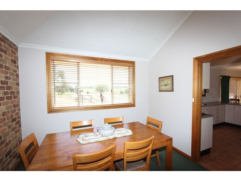 16 Run O Waters Drive, Goulburn NSW 2580