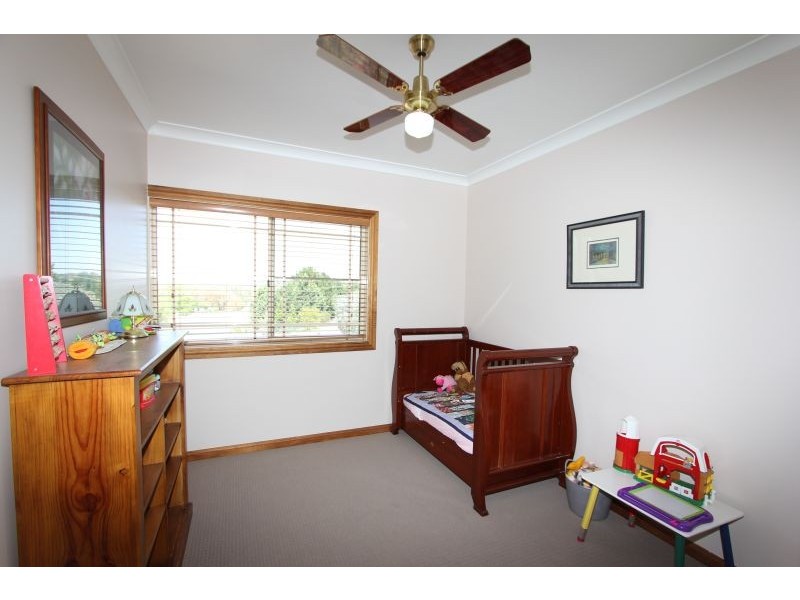 16 Run O Waters Drive, Goulburn NSW 2580