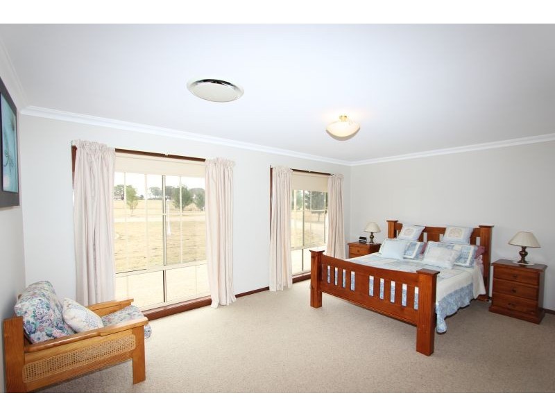 6 Bonnett Drive, Goulburn NSW 2580