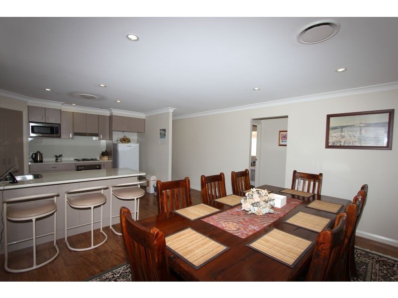 11 Hazelwood Place, Goulburn NSW 2580