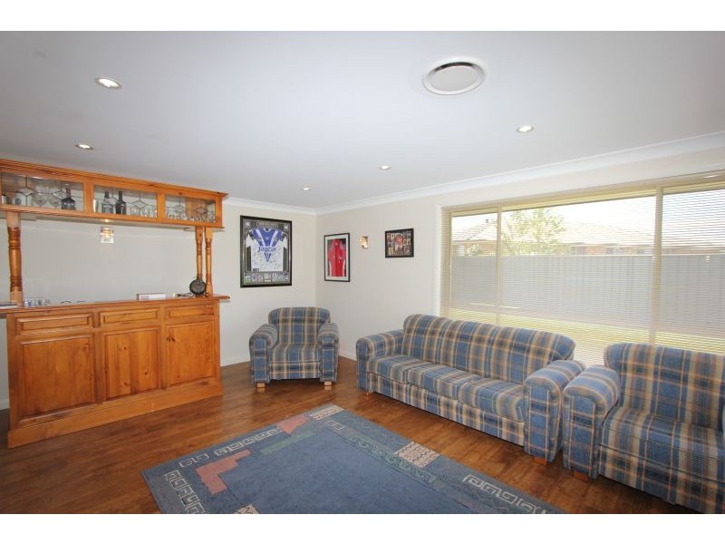 11 Hazelwood Place, Goulburn NSW 2580