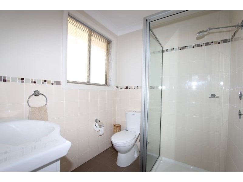 11 Hazelwood Place, Goulburn NSW 2580