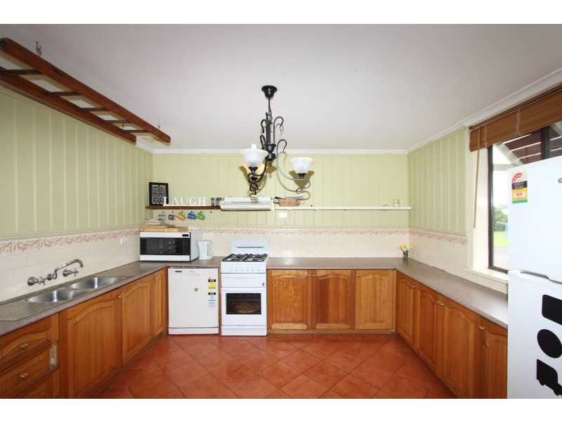 16 Garfield Avenue, Goulburn NSW 2580