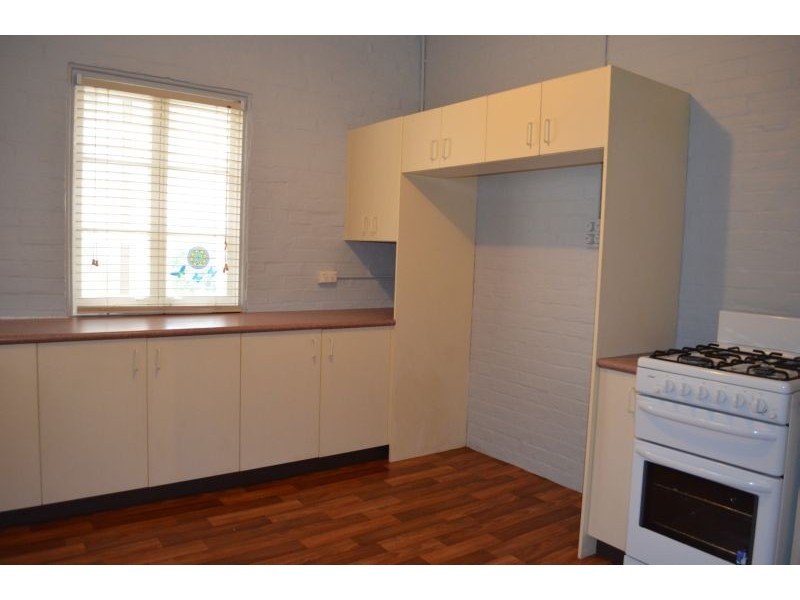 125 Clinton Street, Goulburn NSW 2580