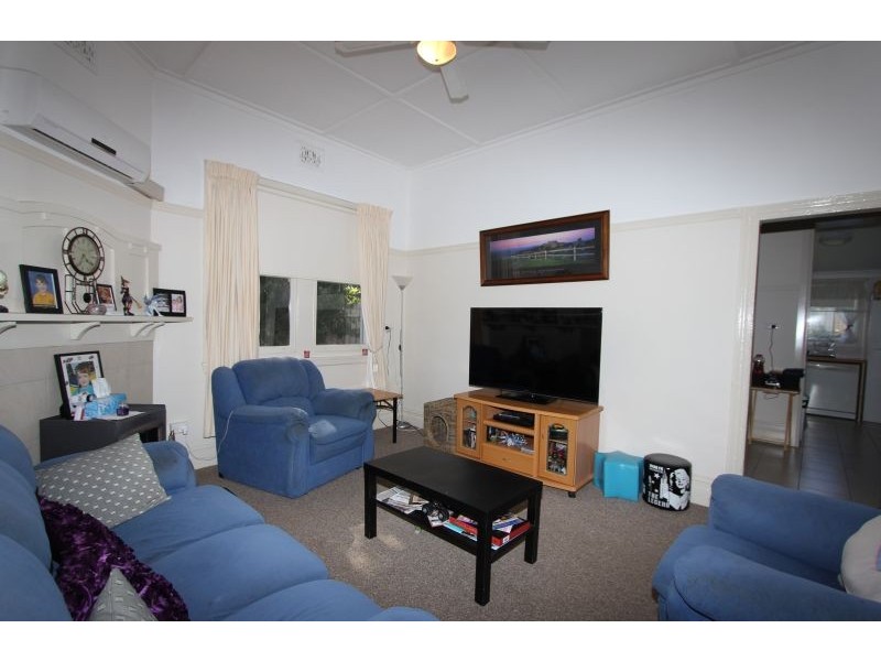 37 Buffalo Crescent, Goulburn NSW 2580