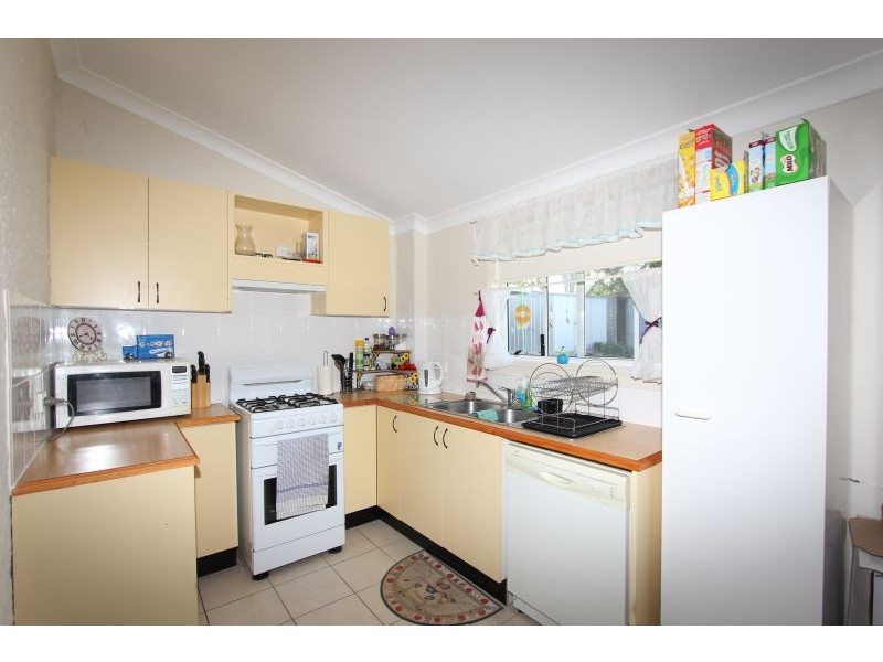 37 Buffalo Crescent, Goulburn NSW 2580