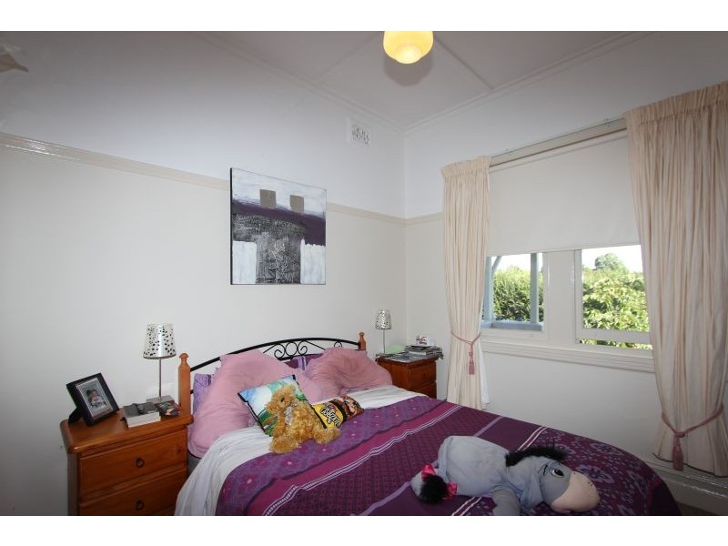 37 Buffalo Crescent, Goulburn NSW 2580