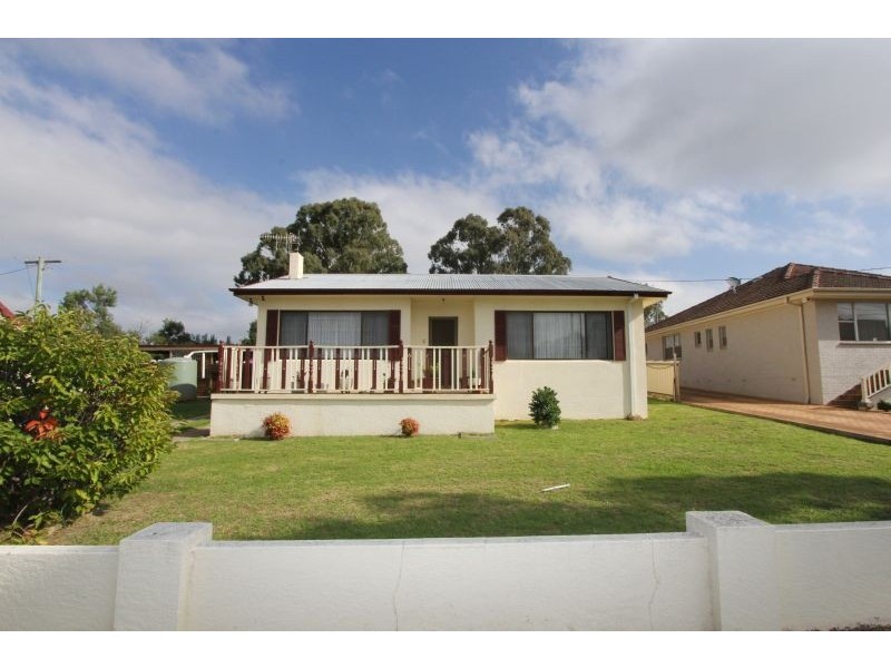 18 Garfield Avenue, Goulburn NSW 2580