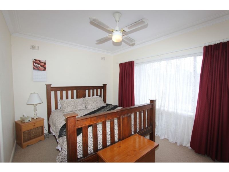 18 Garfield Avenue, Goulburn NSW 2580