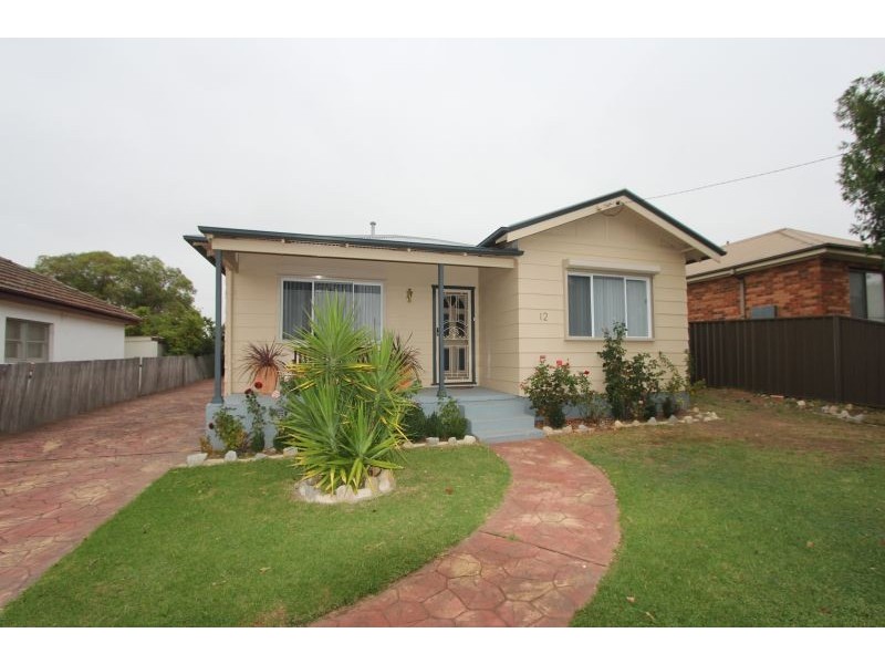 12 Elizabeth Street, Goulburn NSW 2580