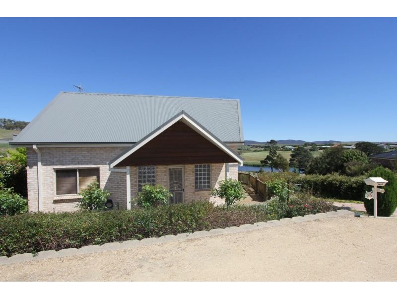 26 Constantina Circuit, Goulburn NSW 2580