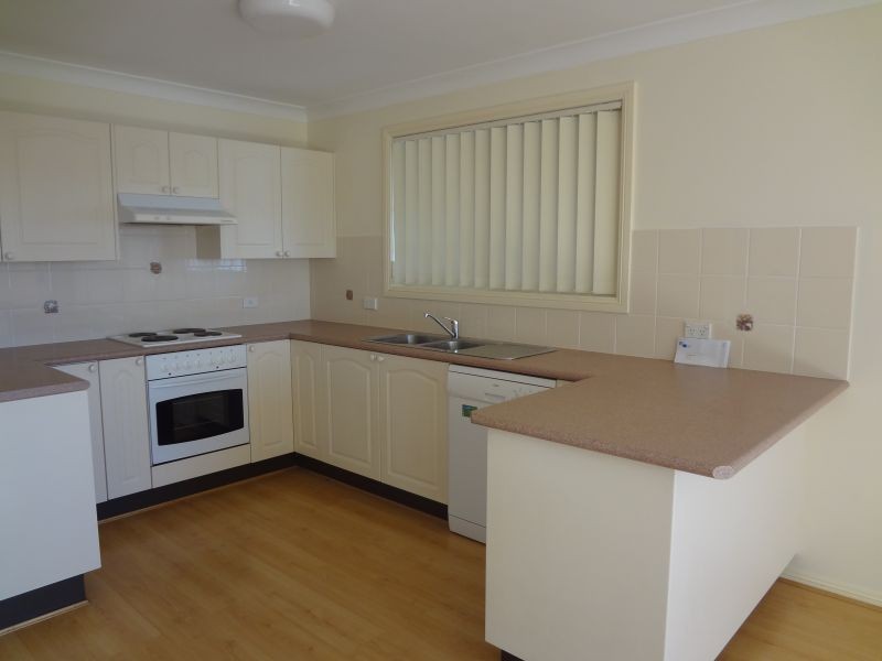 4 Joanna Place, Goulburn NSW 2580