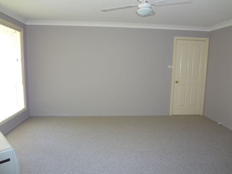 4 Joanna Place, Goulburn NSW 2580