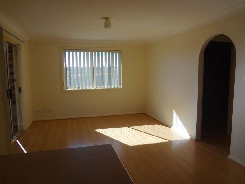 4 Joanna Place, Goulburn NSW 2580