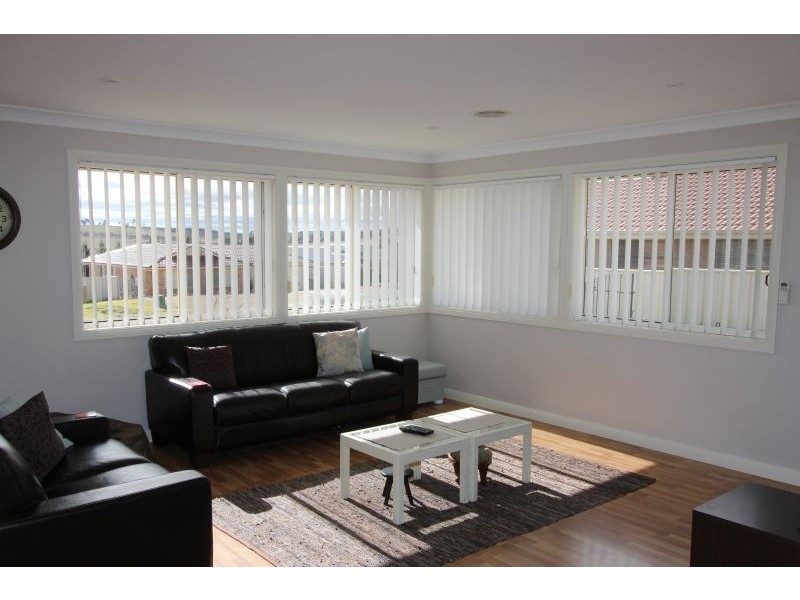 30 Crestwood Drive, Goulburn NSW 2580