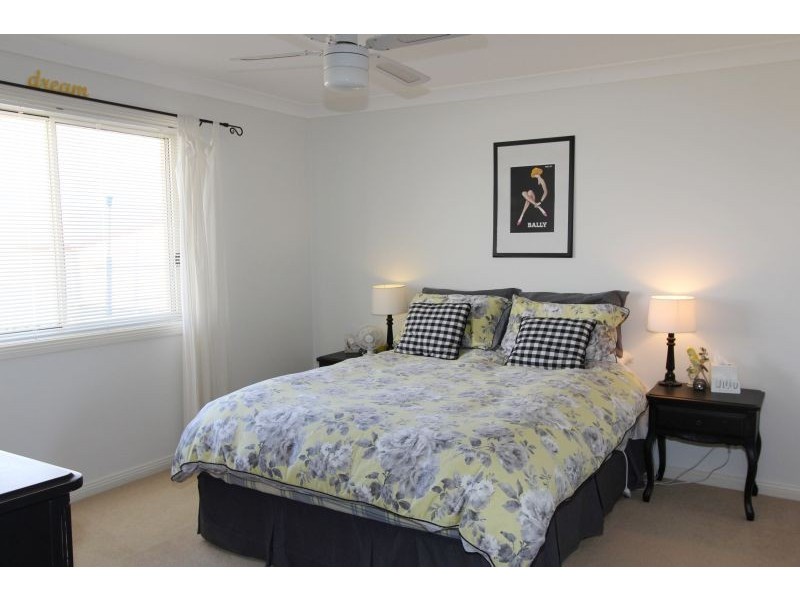 30 Crestwood Drive, Goulburn NSW 2580