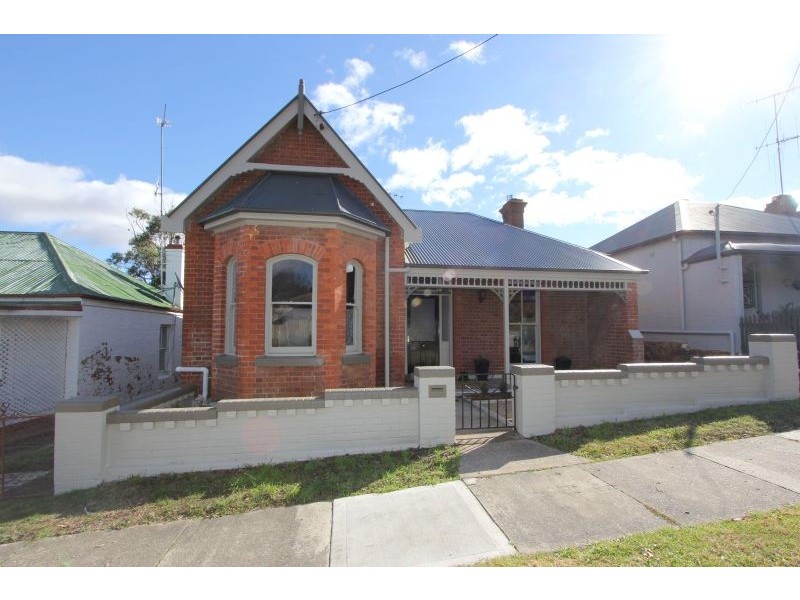 20 Victoria Parade, Goulburn NSW 2580
