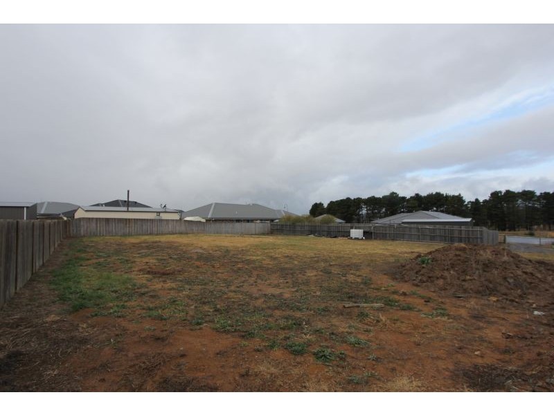 16 McGuire Drive, Goulburn NSW 2580