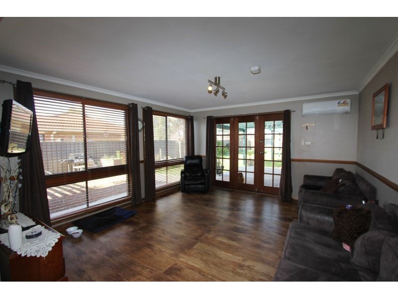 11 Kerr Place, Goulburn NSW 2580