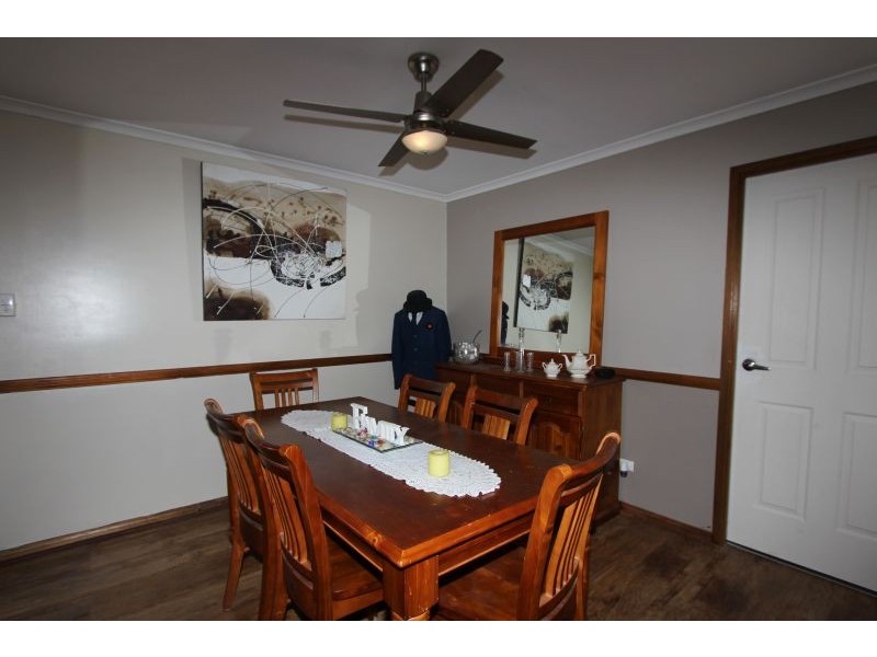 11 Kerr Place, Goulburn NSW 2580