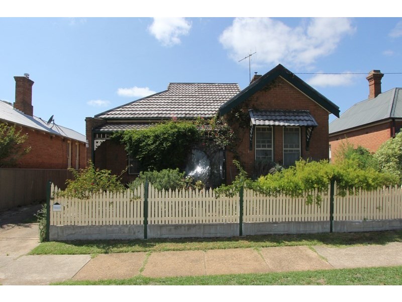 65 Auburn Street, Goulburn NSW 2580