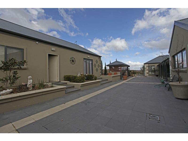 19 Park Close, Goulburn NSW 2580