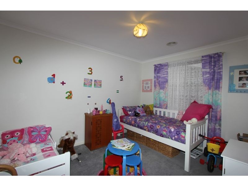 6 Joanna Place, Goulburn NSW 2580