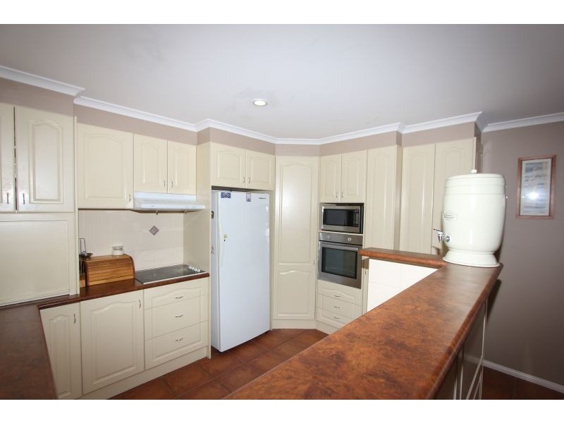 24 Constantina Circuit, Goulburn NSW 2580