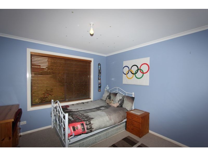 24 Constantina Circuit, Goulburn NSW 2580