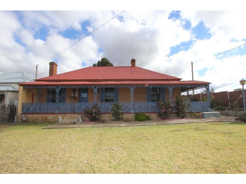 5 Lower Sterne Street, Goulburn NSW 2580