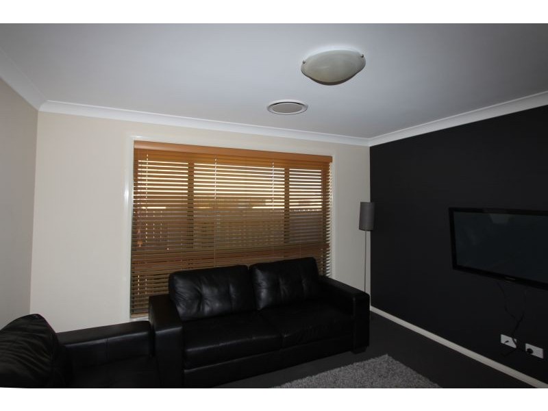 7 McGuire Drive, Goulburn NSW 2580