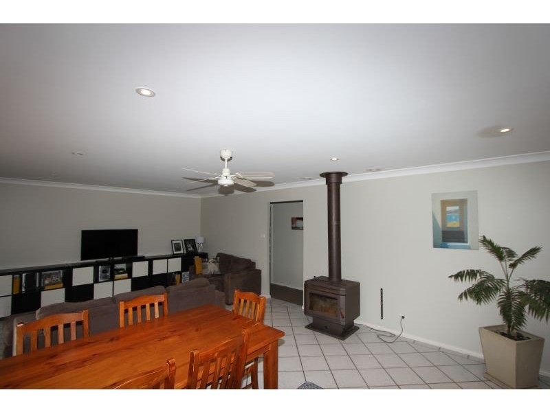 16 Amaroo Place, Goulburn NSW 2580