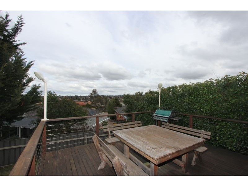17 Endeavour Avenue, Goulburn NSW 2580