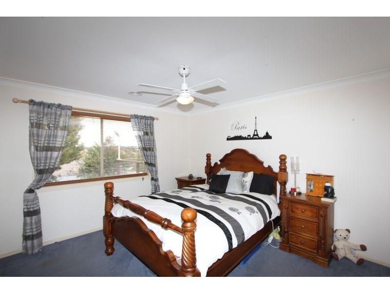 17 Endeavour Avenue, Goulburn NSW 2580