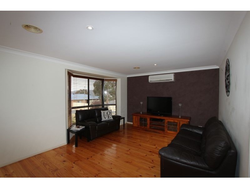 14 Ivy Lea Place, Goulburn NSW 2580