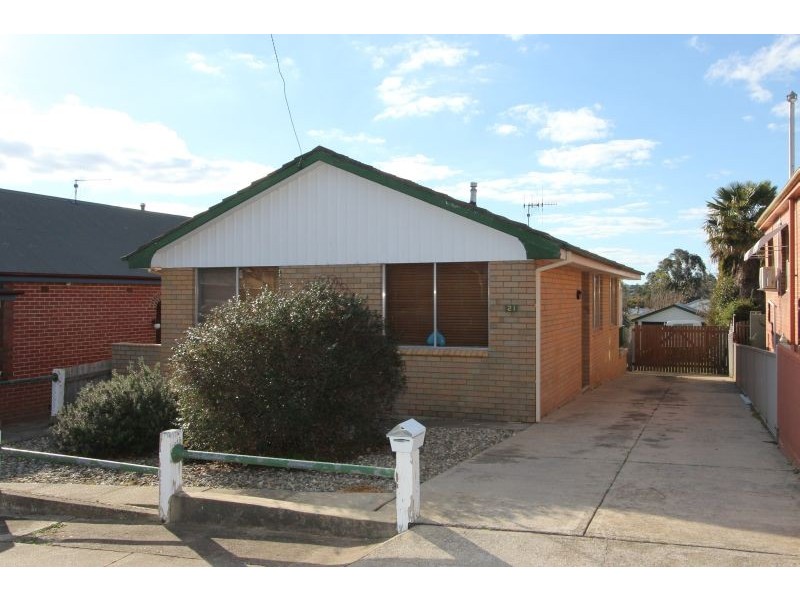21 Lorne Street, Goulburn NSW 2580