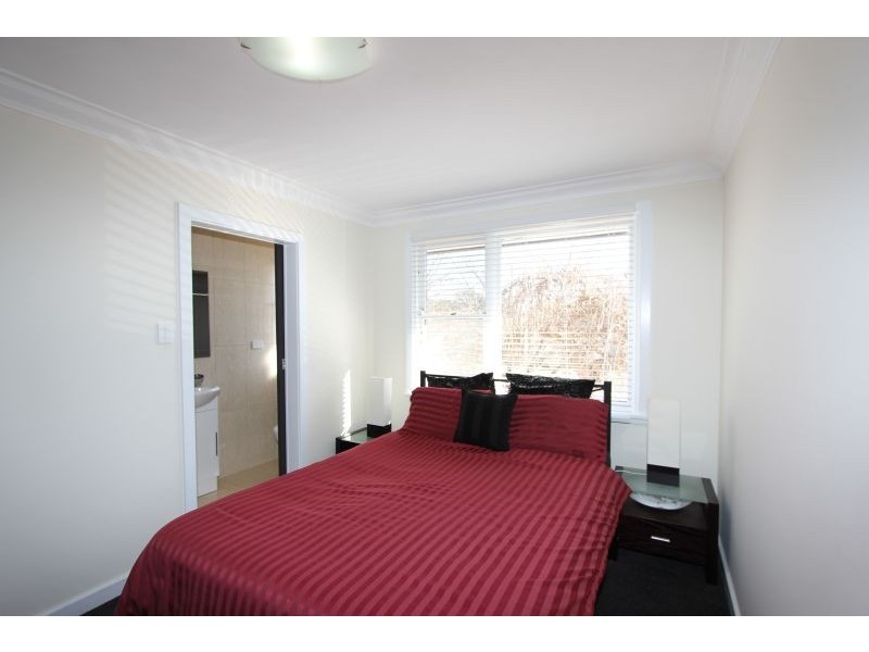 4 Hoddle Avenue, Goulburn NSW 2580