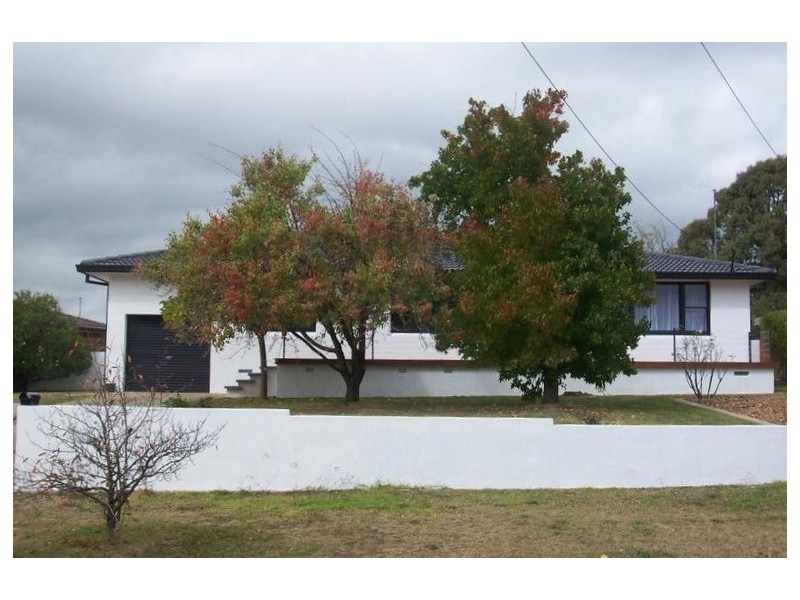 4 Hoddle Avenue, Goulburn NSW 2580