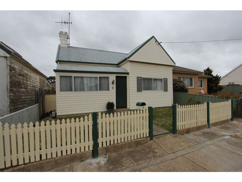 8 Ruby Street, Goulburn NSW 2580